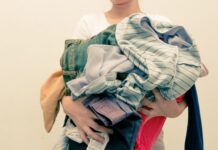 Reciclarea de haine vechi devine obligatorie