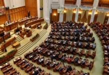 10 parlamentari s-au înscris în Partidul Drept