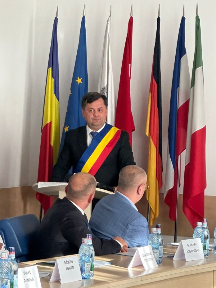 Primarul Romanescu a depus jurământul