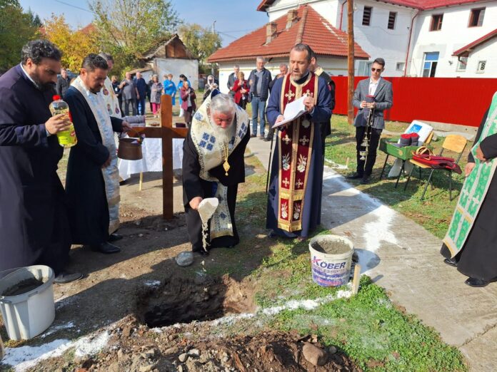 A fost sfințită piatra de temelie a noii biserici a Spitalului Județean