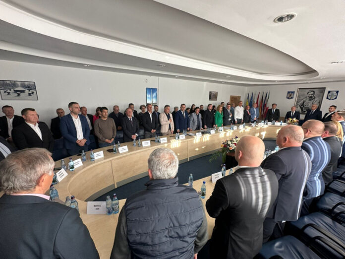 8e6c7e9b-3d01-487b-a003-dcbb2e399e82