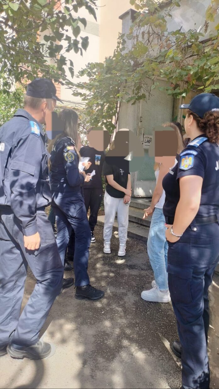 Elevii chiulangii, prinși de polițiști