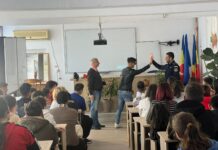 O nouă activitate a polițiștilor pentru elevii din Țicleni și Mătăsari