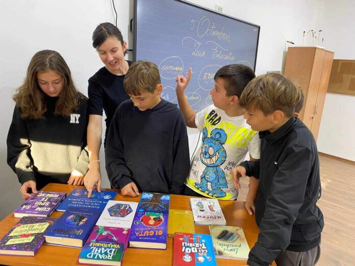 Elevii din Câlnic au marcat Ziua Internațională a Educației