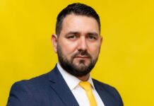 Primarul care a câștigat alegerile la două voturi diferență depune jurământul