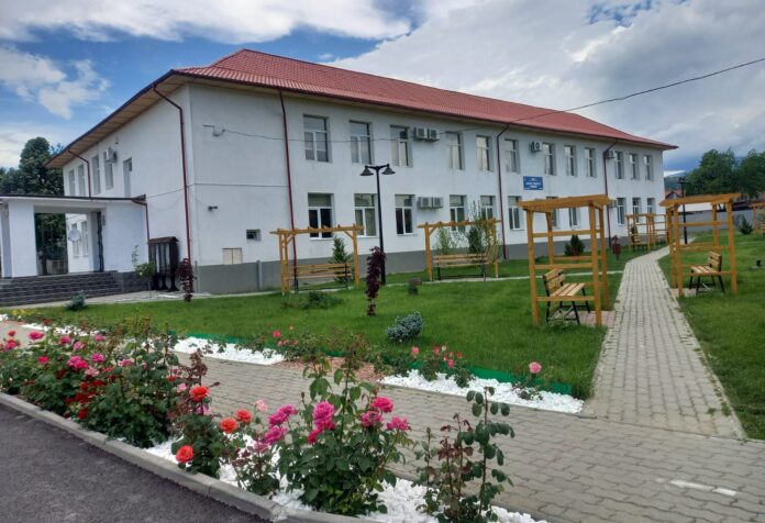 Școli din Gorj, decorate de Ziua Mondială a Educației