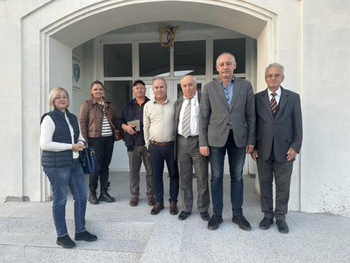 FOTO| Liceul Tehnologic Peștișani: Moment evocator, la 86 de ani de la inaugurarea ”Căii Eroilor” de la Târgu Jiu