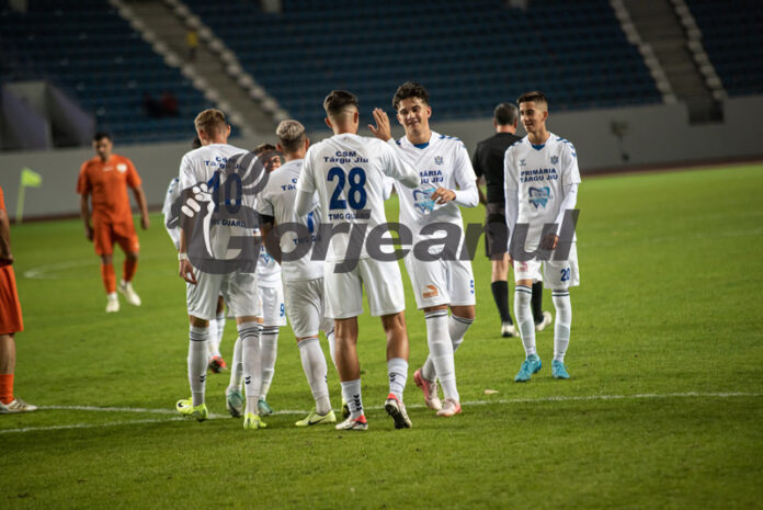 30588128-eb30-412d-9888-36797fdfec7e