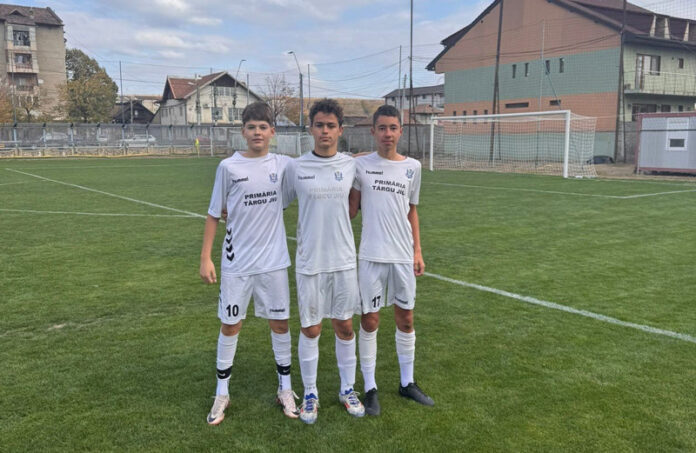 f9ef4df3-dd97-4905-9829-19d85cf2aab1