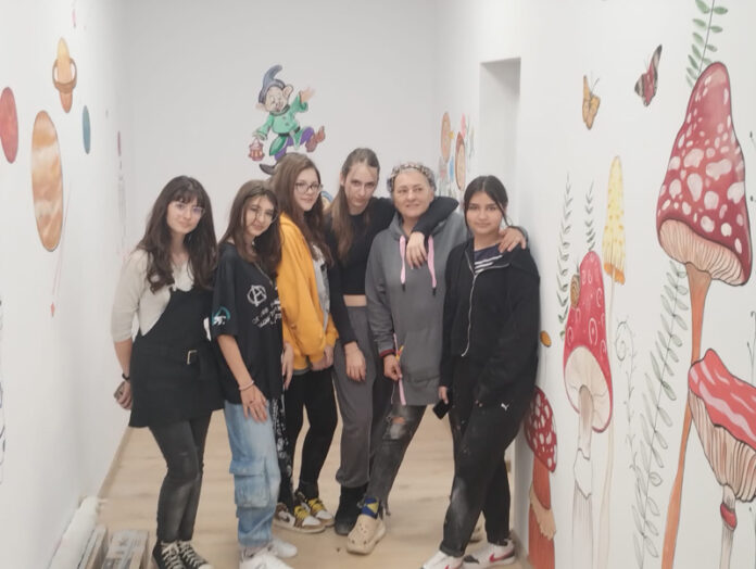 Cursanții de la Palatul Copiilor Târgu Jiu au dat viață grădiniței din Bâlteni